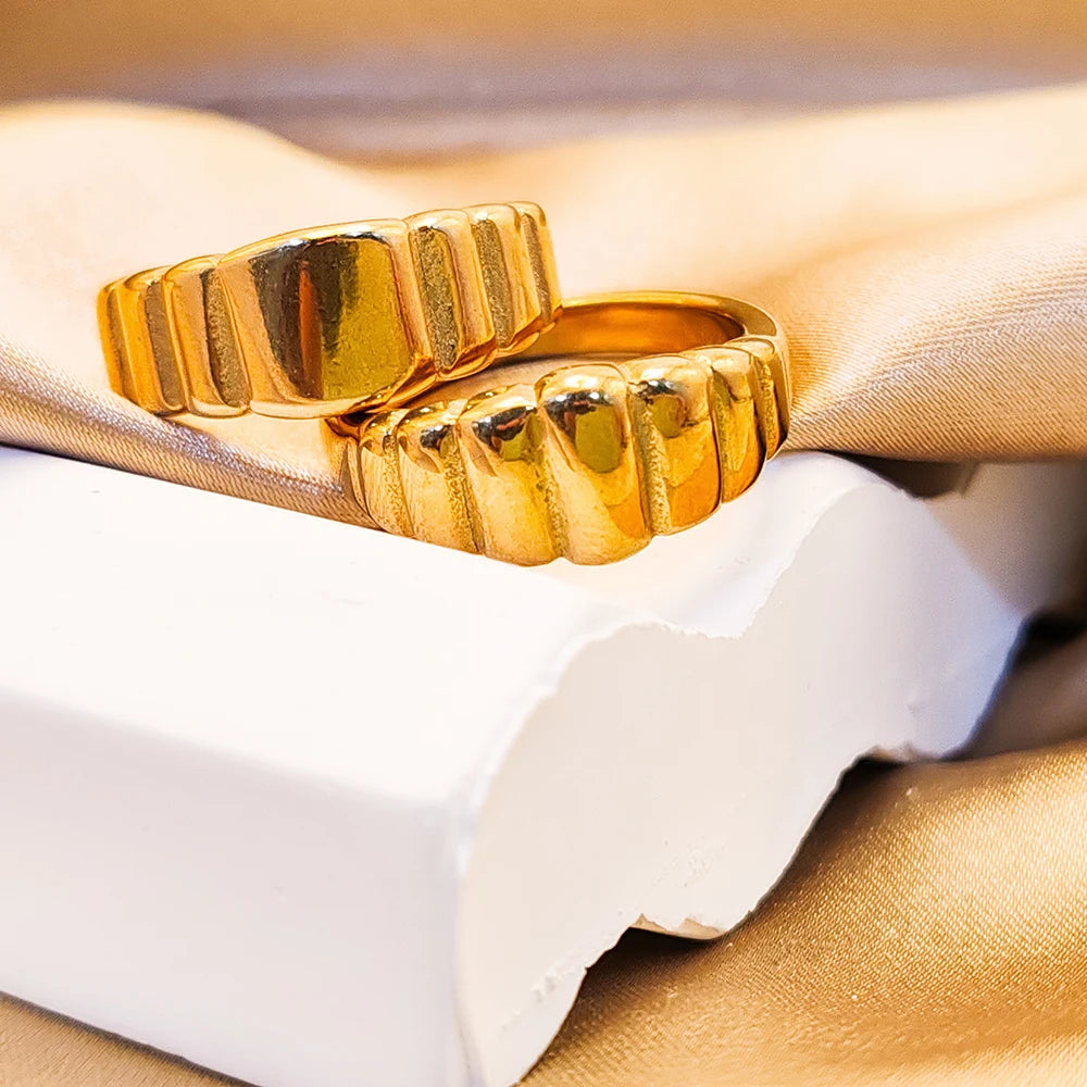Custom Twist Jewelry Bread Pattern Ring