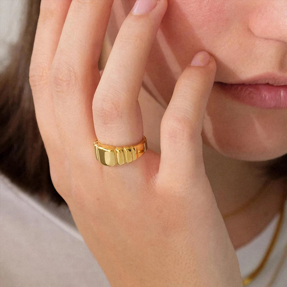 Custom Twist Jewelry Bread Pattern Ring