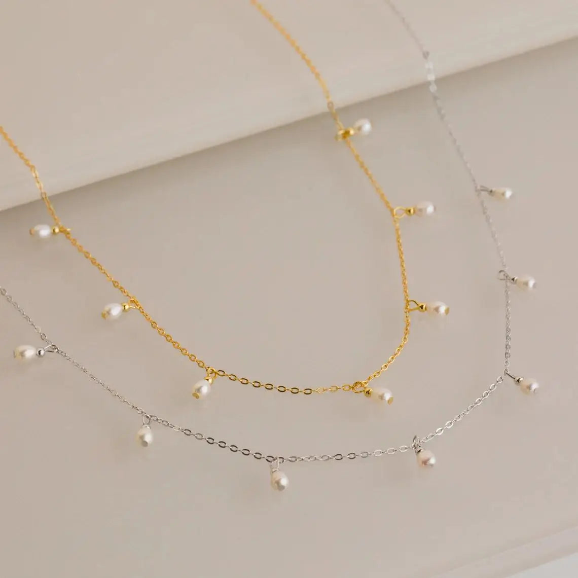 Thin Clavicle Chain with Pearl Pendant