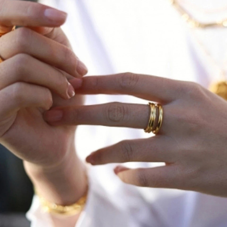 Elegant gold and silver color multilayer line ring