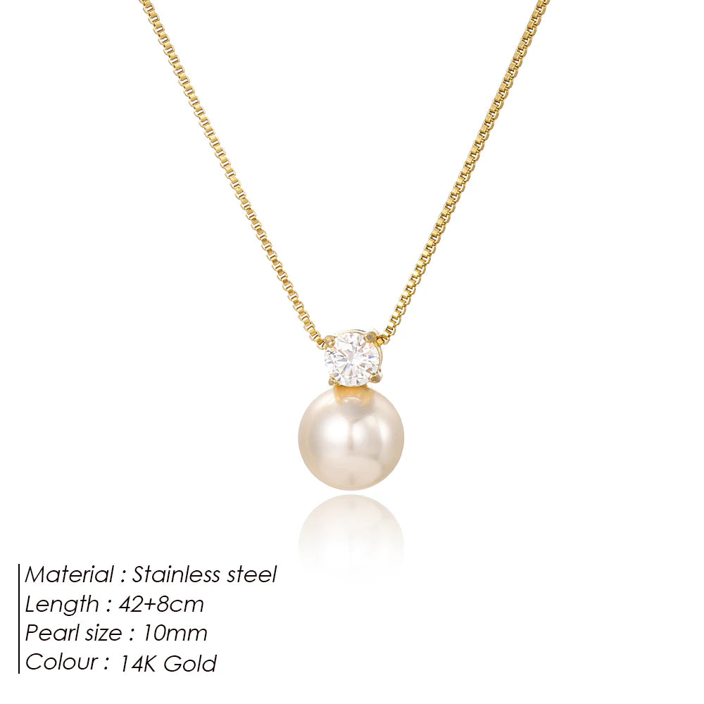 Classic Gold Plated Imitation Pearl Pendant Necklace
