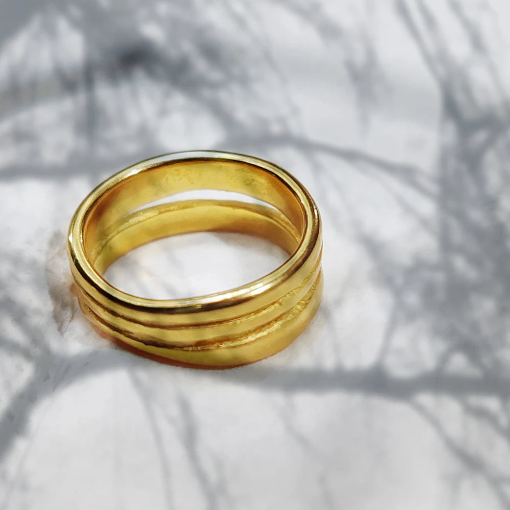 Elegant gold and silver color multilayer line ring