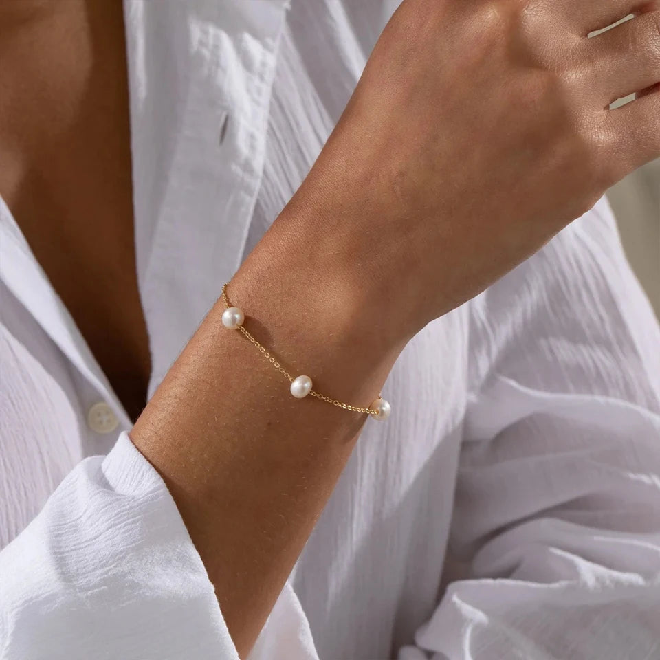 Delicate Vintage Single Pearl Bracelet