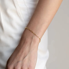 Minimalist stainless steel bracelet for women