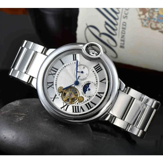 Luxury and noble men's watch with fully automatic movement