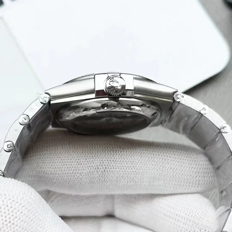 Men's watch with fully automatic mechanical movement