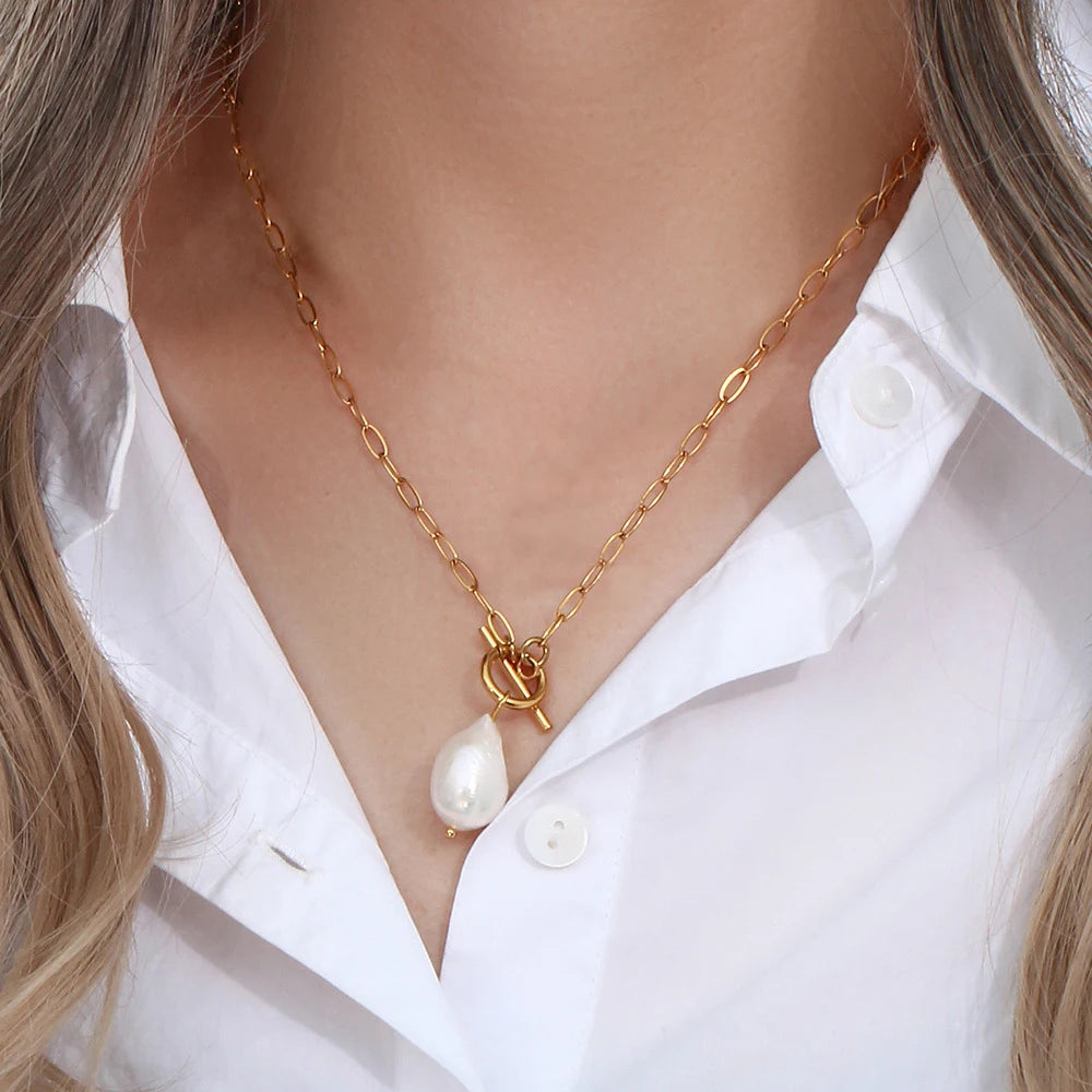 Freshwater Pearl Toggle Necklace