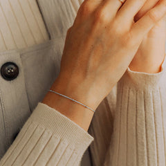 Simple and Delicate Beaded Bracelet