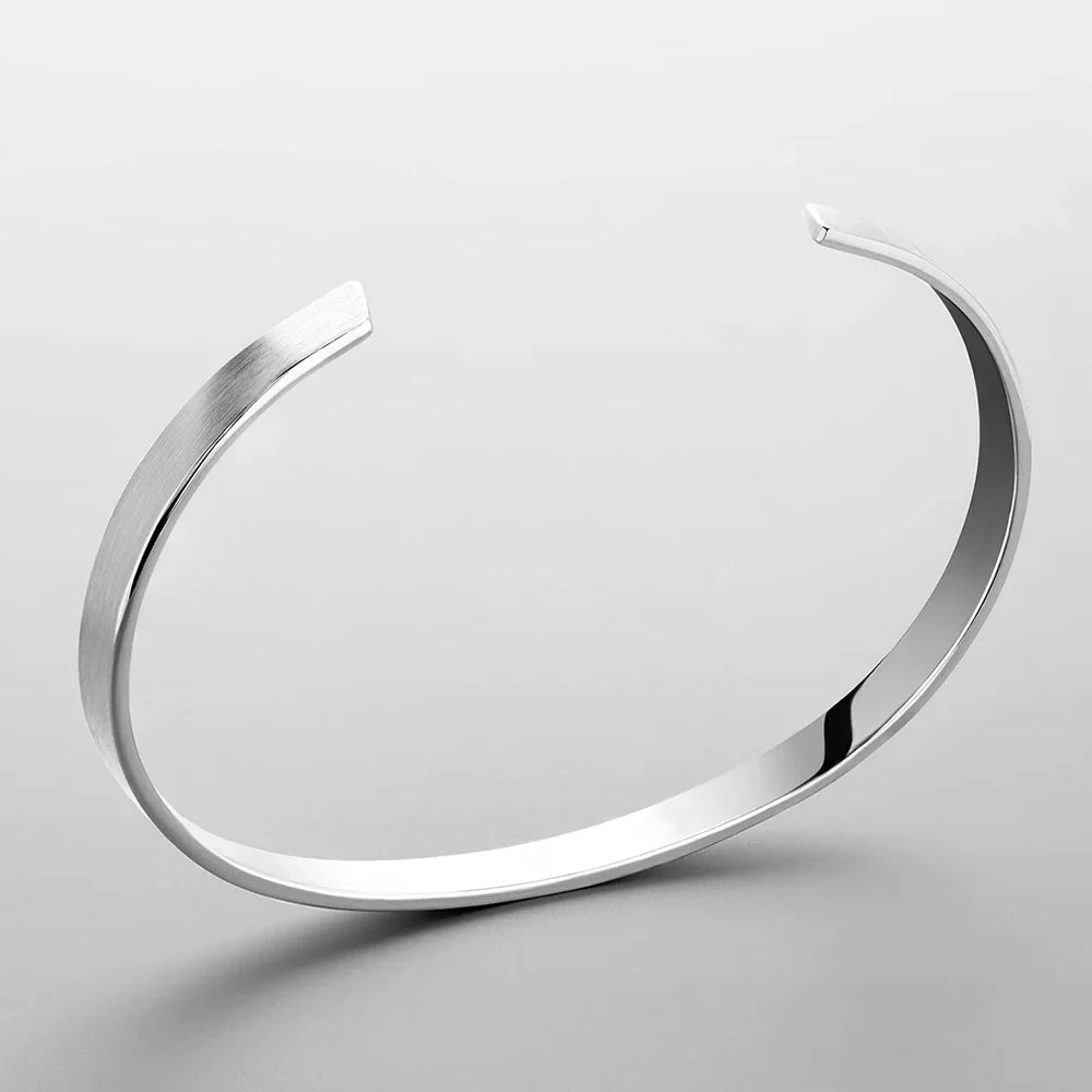 Unisex Platinum Bracelet for Men, Lightweight and High Quality.